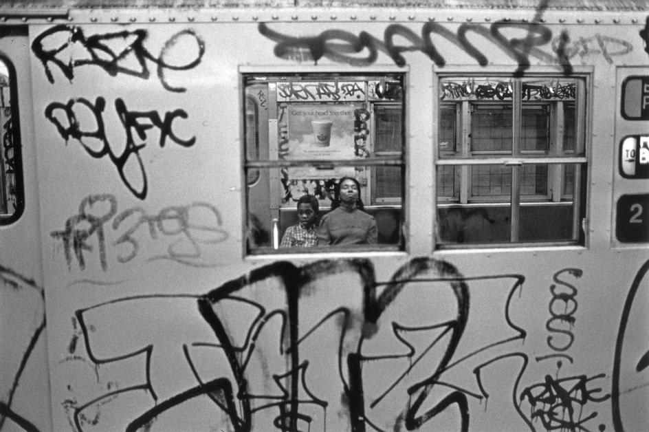 Photo:  1985 - The 2 Train ("Grafiti in Metropolitana")